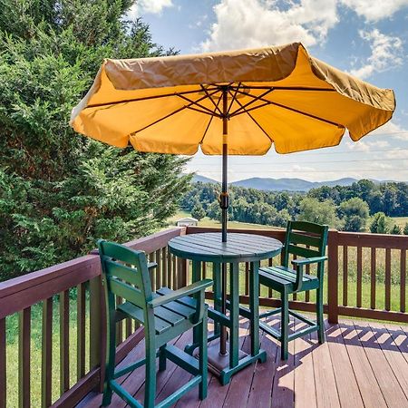 Sparta Blue Ridge Mountain Cabin With Views And Hot Tub מראה חיצוני תמונה