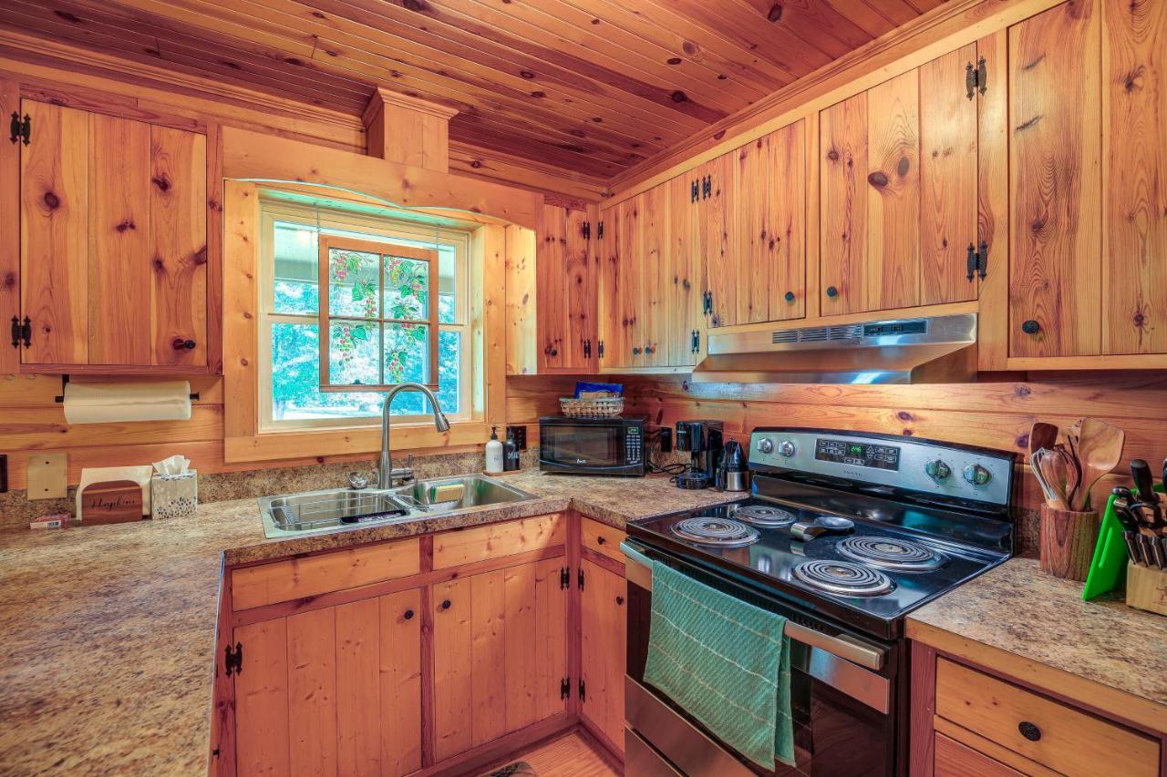 Sparta Blue Ridge Mountain Cabin With Views And Hot Tub מראה חיצוני תמונה