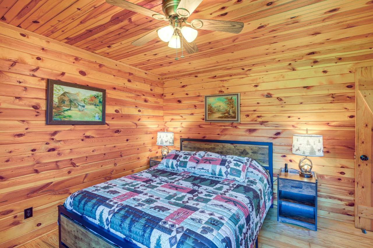 Sparta Blue Ridge Mountain Cabin With Views And Hot Tub מראה חיצוני תמונה