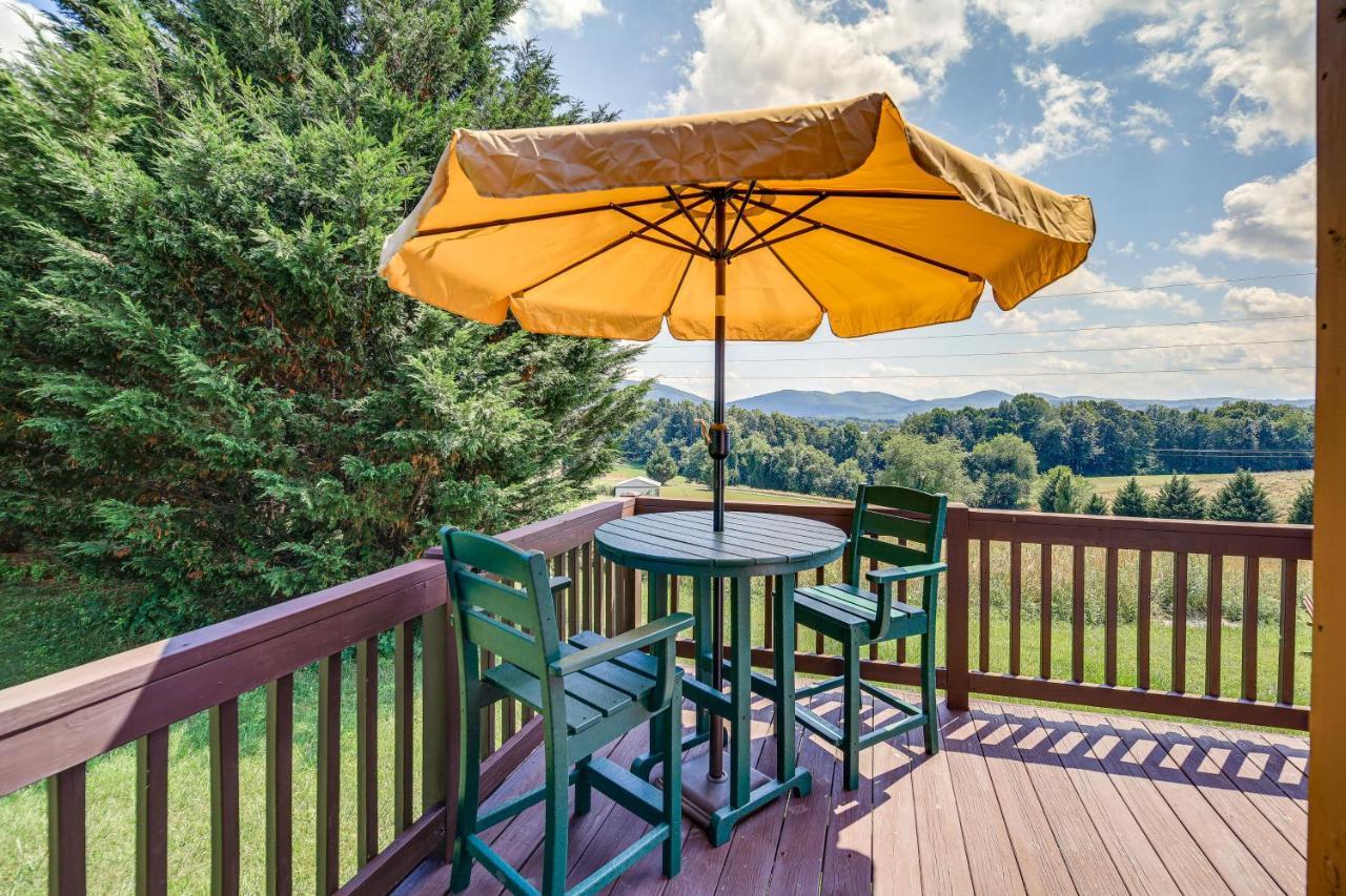 Sparta Blue Ridge Mountain Cabin With Views And Hot Tub מראה חיצוני תמונה