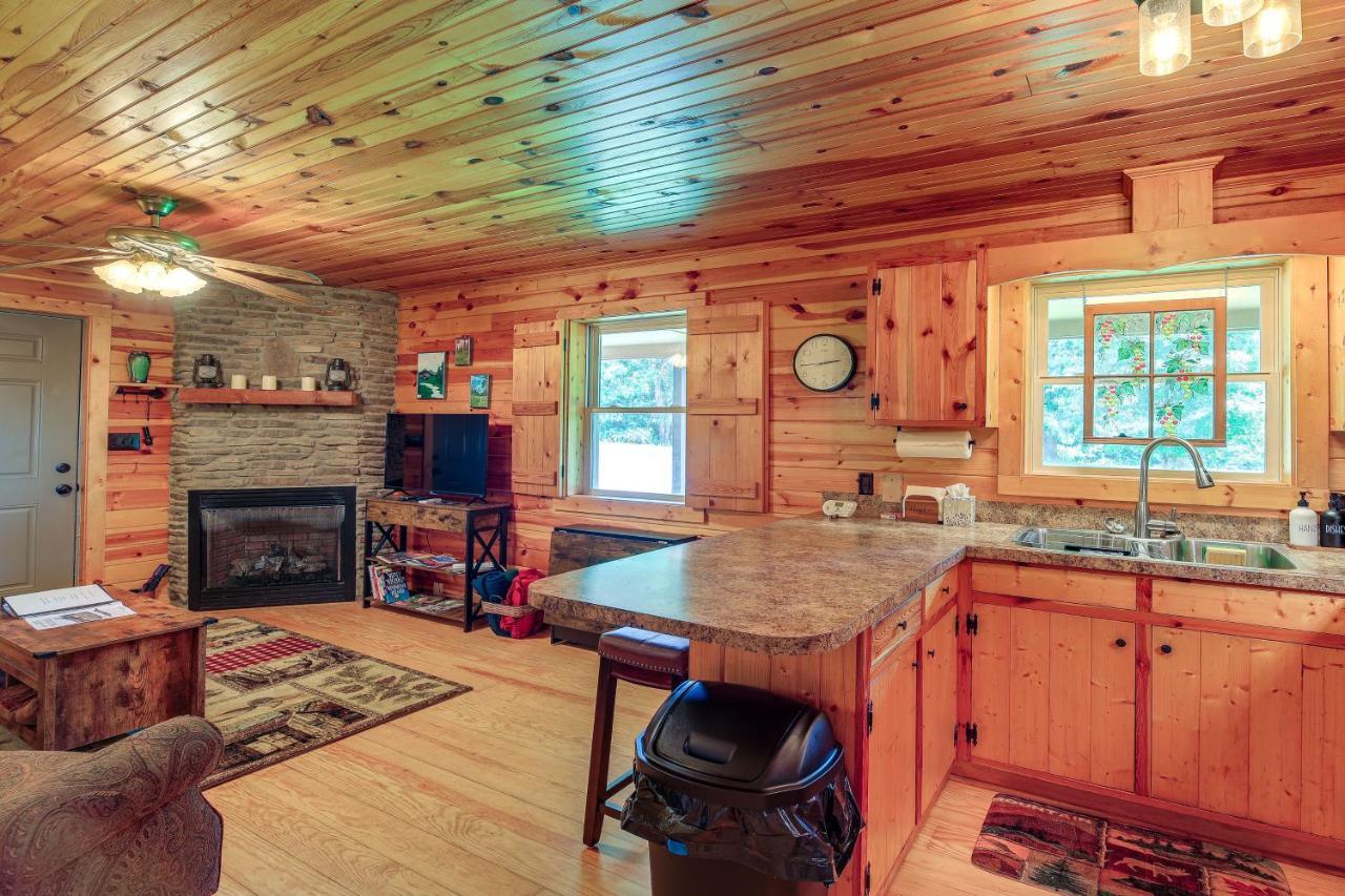 Sparta Blue Ridge Mountain Cabin With Views And Hot Tub מראה חיצוני תמונה