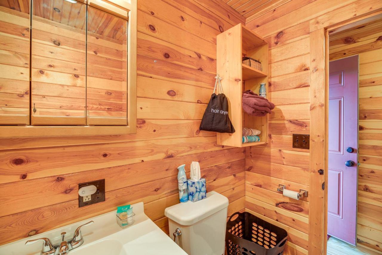Sparta Blue Ridge Mountain Cabin With Views And Hot Tub מראה חיצוני תמונה